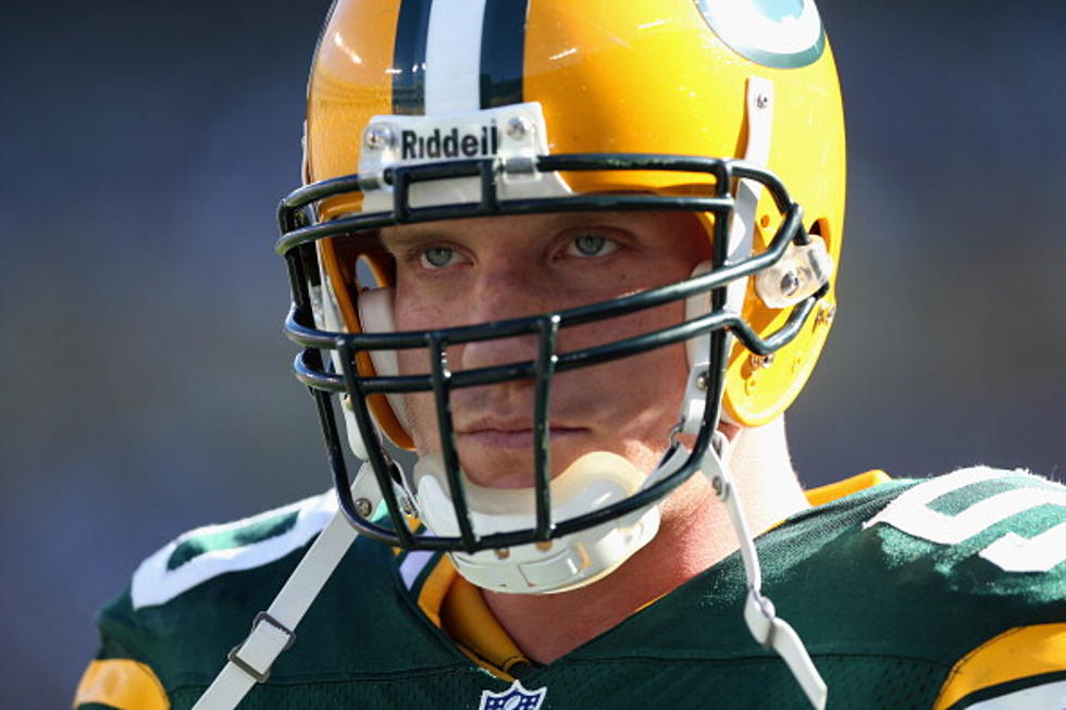 Packers Linebacker A.J. Hawk Tackles Fan At Celebrity Golf Tournament [VIDEO]