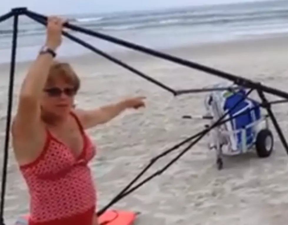 Ladies Caught Red Handed Attempting To Steal Beach Gear [VIDEO]