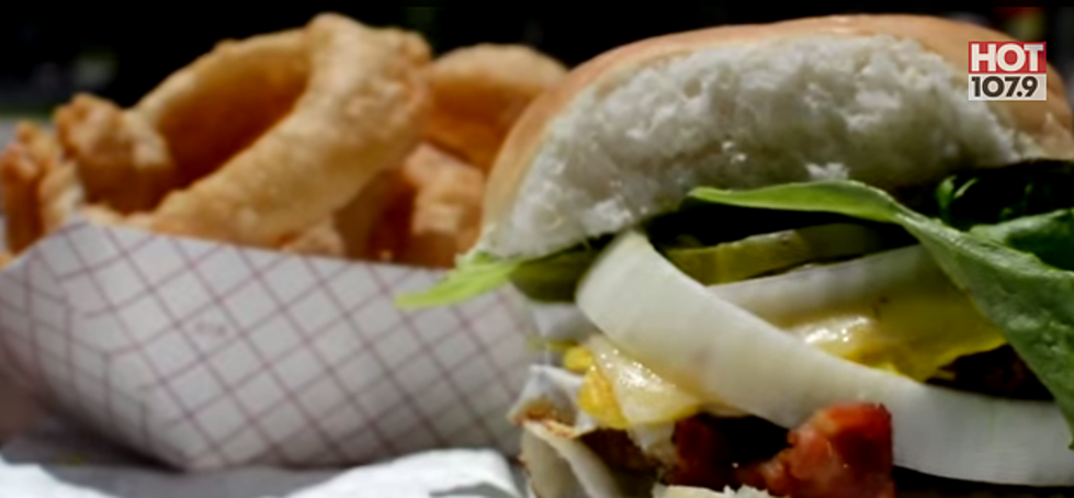 Speedy Visits Broaddus Burgers For Eat Lafayette 2014 [VIDEO]