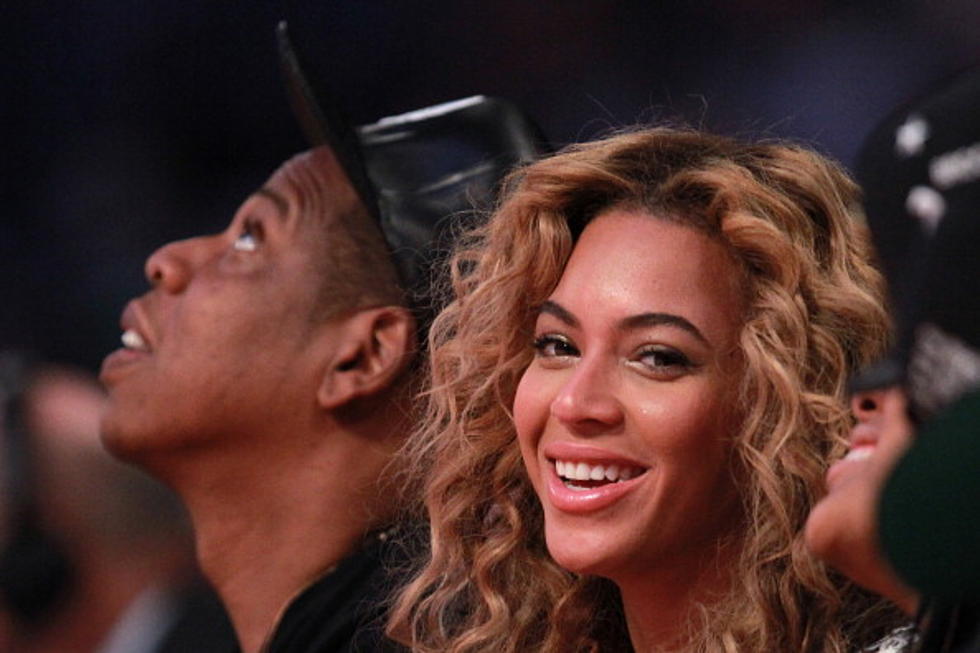 Beyonce and Jay-Z Have Awkward Conversation at Basketball Game [VIDEO]