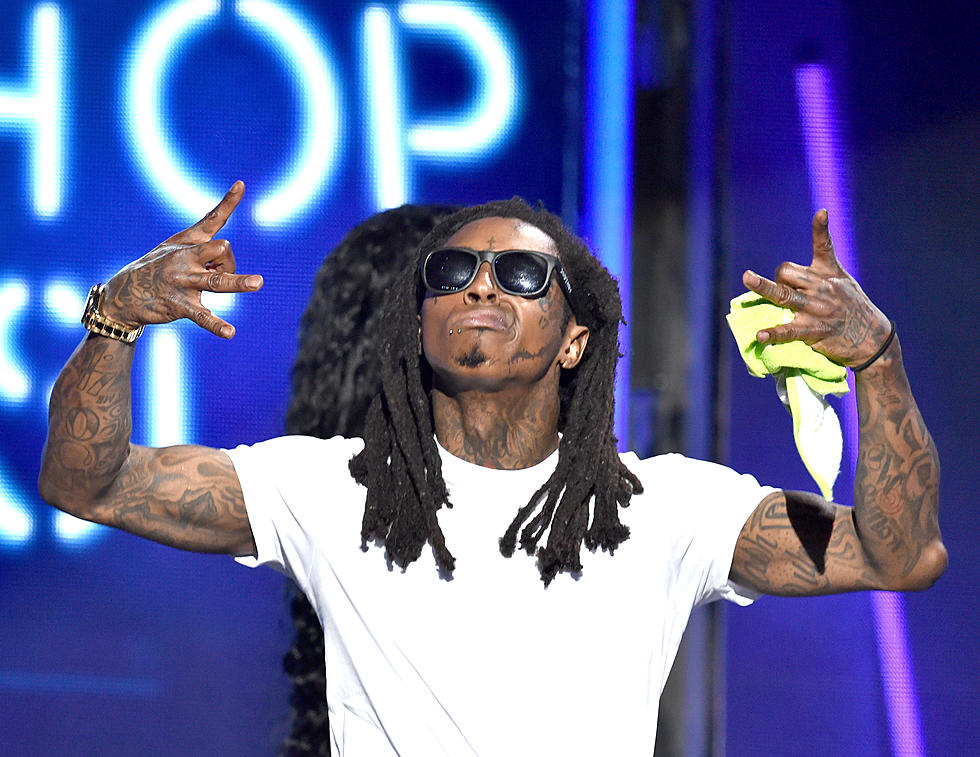 Lil Wayne Throws Mic And Storms Off Stage After DJ Plays Wrong Version Of ‘CoCo’ [VIDEO]