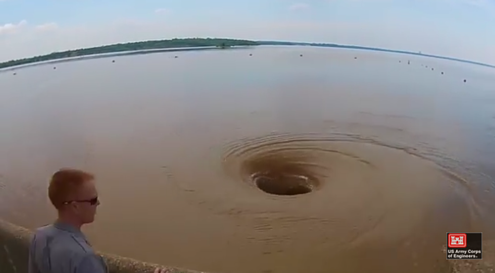 Texas Visitors Are Being Told To Stay Away From Huge Whirlpool That Could Swallow Them Whole [VIDEO]