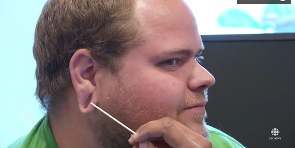 What It’s Like To Have Your Earlobes Repaired After Wearing Gauges [GRAPHIC VIDEO]