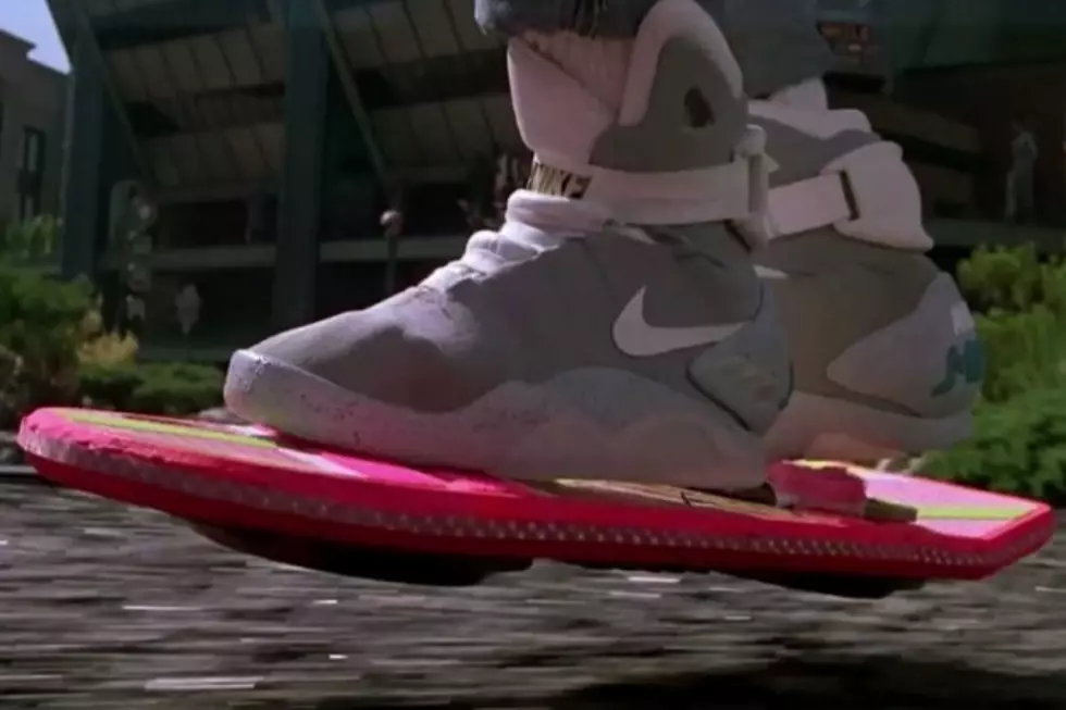 muerte Fondos Diariamente Nike Says 'Back To The Future' Self-Lacing Shoes Are Here