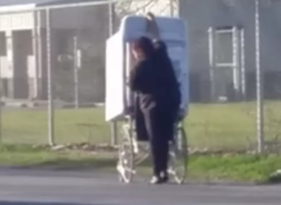 Woman In Abbeville Spotted Transporting Washer Machine With Wheelchair [NSFW-VIDEO]