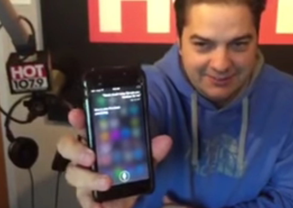 Chris Reed Has Siri BeatBox For Him [VIDEO]