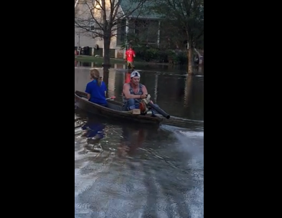 Louisiana Man Uses Leaf Blower To Push His Way Through Flooded Waters In Neighborhood  [VIDEO]