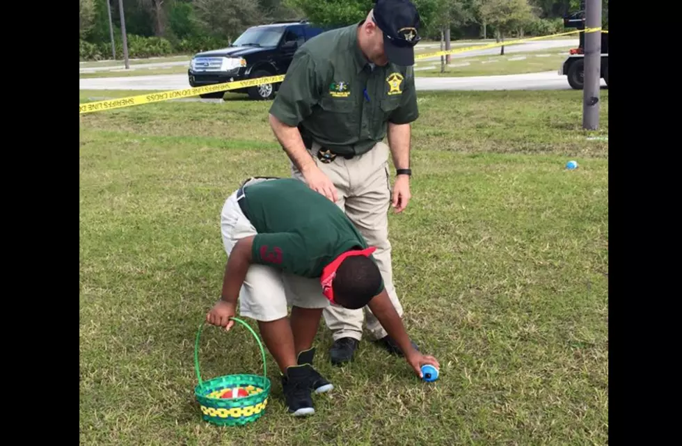 Florida Bomb Squad Provides ‘Beeping’ Eggs For Visually Impaired Children To Have Easter Egg Hunt