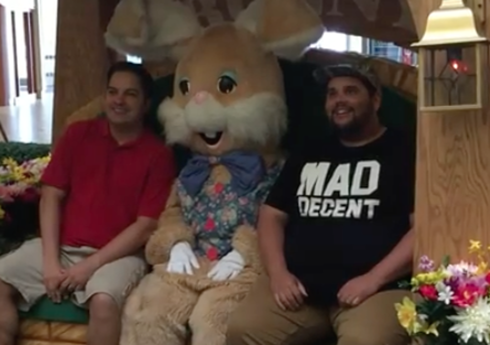 Chris Reed & Digital Take Photo With The Easter Bunny [VIDEO]