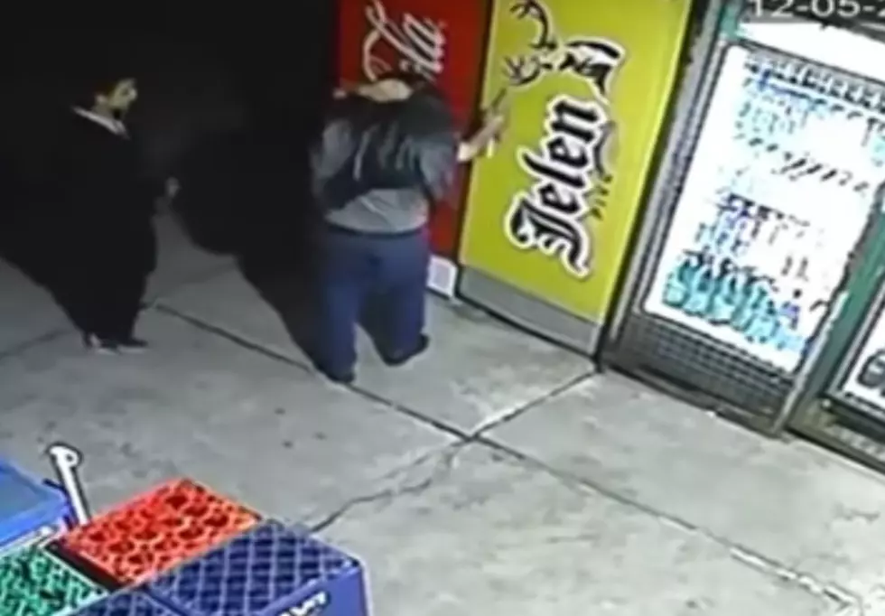 Man Tries To Steal Beer, Machine Falls On Him [VIDEO]