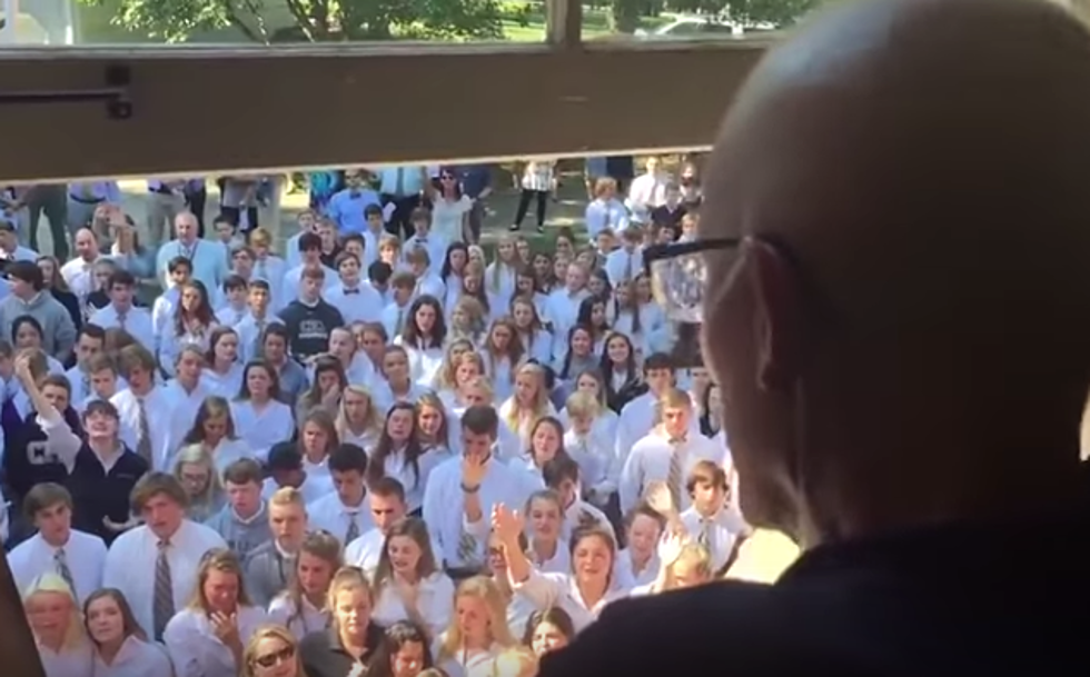 400 Students Sing To Teacher Battling Cancer [VIDEO]