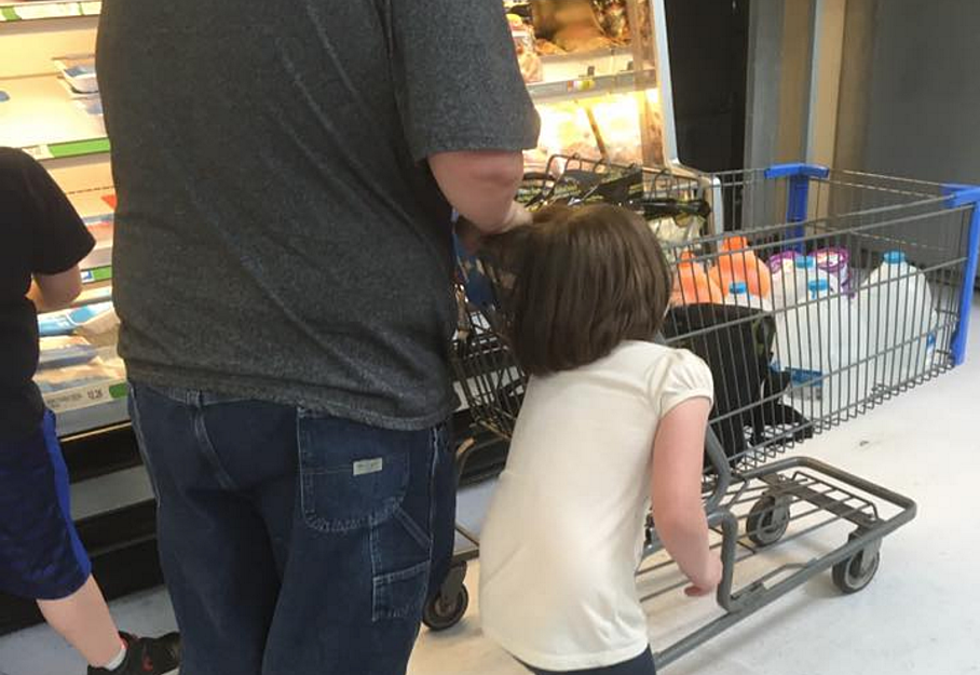 Photos Of Dad Dragging Girl By Hair Through Walmart Sparks Internet Outrage