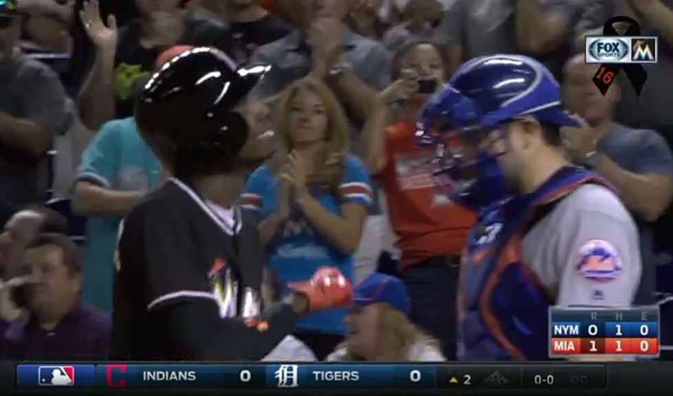 Dee Gordon’s Emotional Lead-Off Home Run In Tribute To Jose Fernandez [VIDEO]