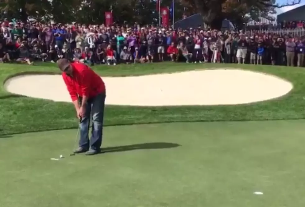 Guy Heckles Rory Mcllroy, Then Sinks Putt [VIDEO]