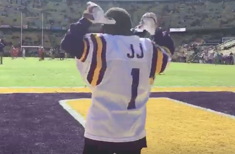 Jarrius ‘Little JJ’ Robertson Hypes Up LSU Crowd [VIDEO]