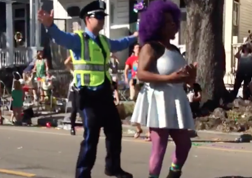 New Orleans Police Officer Dances During Mardi Gras Parade