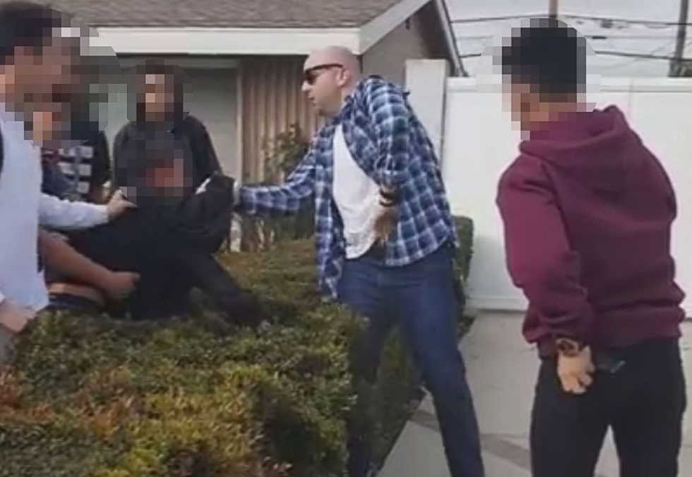 Off-Duty Police Officer Fires Gun During Confrontation With Teens [VIDEO]