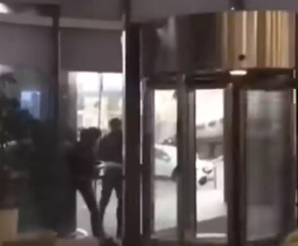 Hotel’s Revolving Door Spins Like Crazy During Storm [VIDEO]