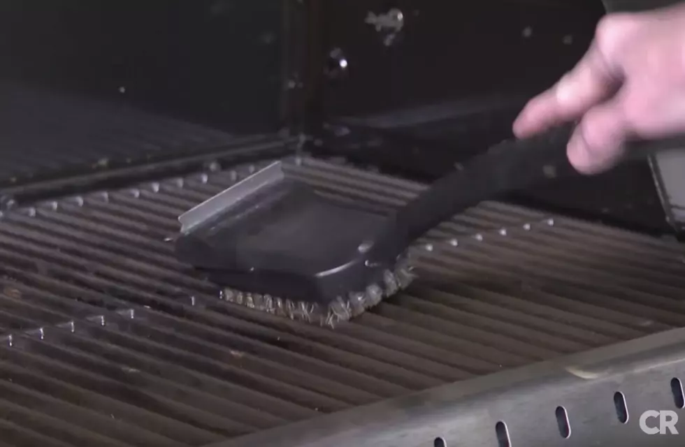 Here’s Why Wire Brushes Are Being Called The ‘Hidden Danger’ Of Grilling Out [VIDEO]