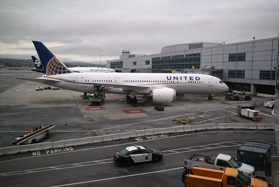 Unruly Woman Makes Run For Cockpit On New Orleans-Bound United Airlines Flight [VIDEO]