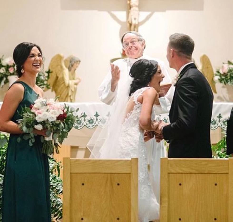 Acadiana Couple Might Have the Funniest Wedding Picture You&#8217;ve Ever Seen