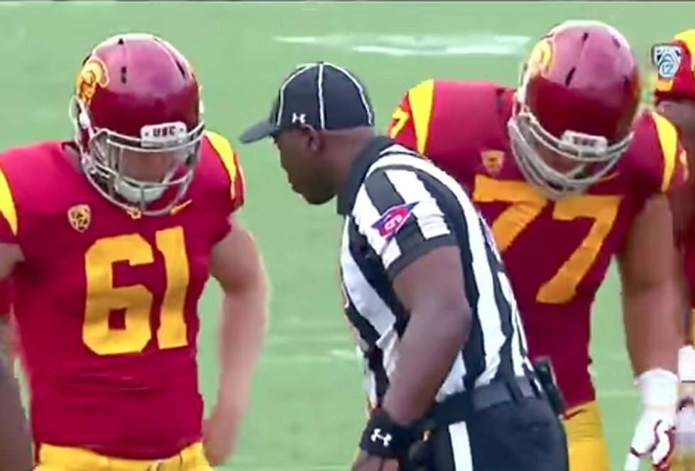Blind Long Snapper Makes Debut In USC Football Game [VIDEO]