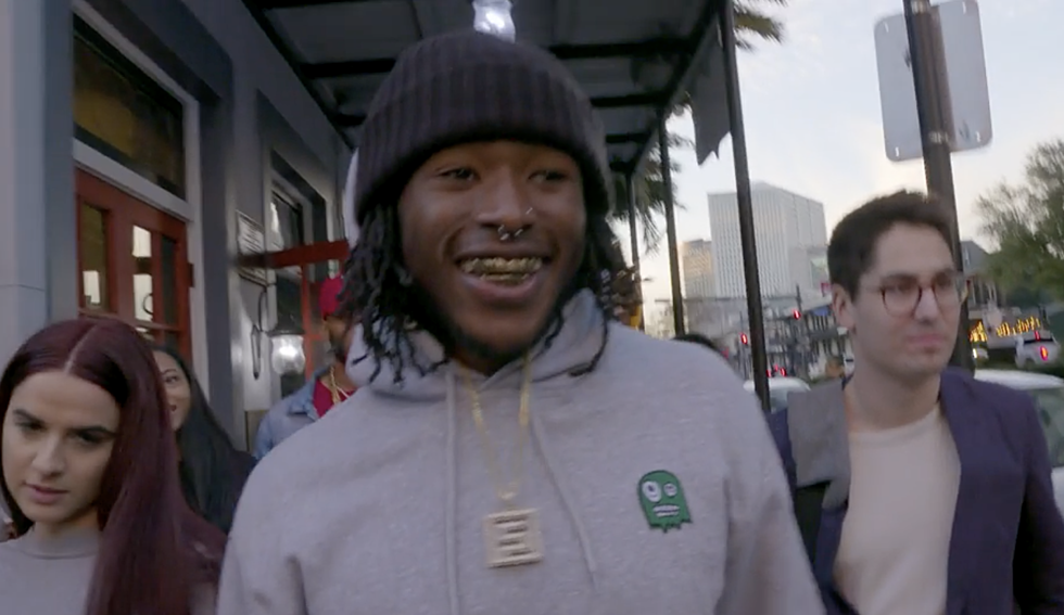 Saints RB Alvin Kamara Walks Home After Every Game At The Superdome [VIDEO]