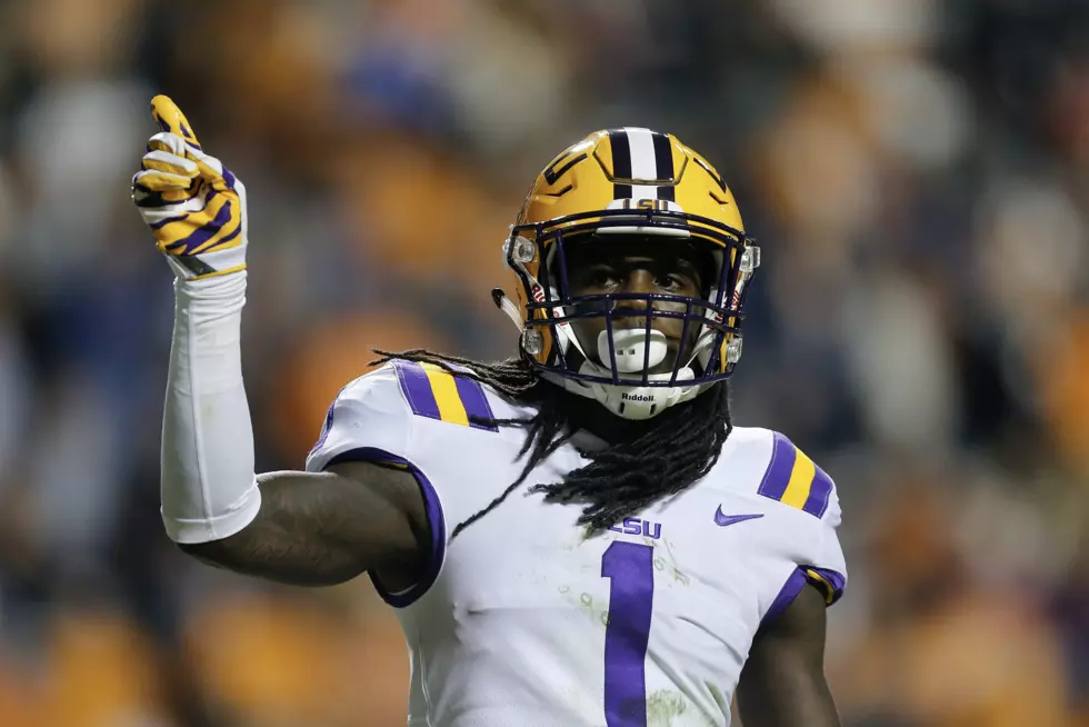 NFL Rookie Donte Jackson Called Out Publicly By New Orleans Waiter For Bad Tip [PHOTO]