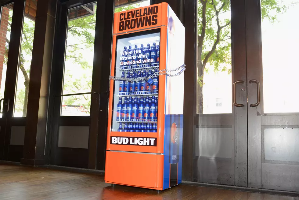 The Moment Bud Light &#8216;Victory Fridges&#8217; Opened After Cleveland Browns Finally Won A Game