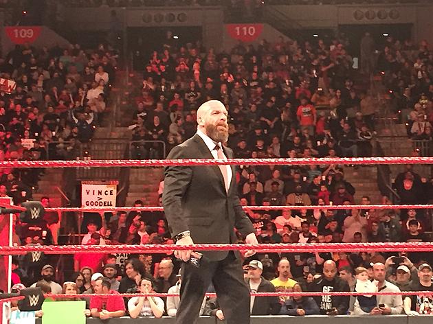 Why Fans Should Not Be Mad At WWE Crowd In Lafayette Cajundome