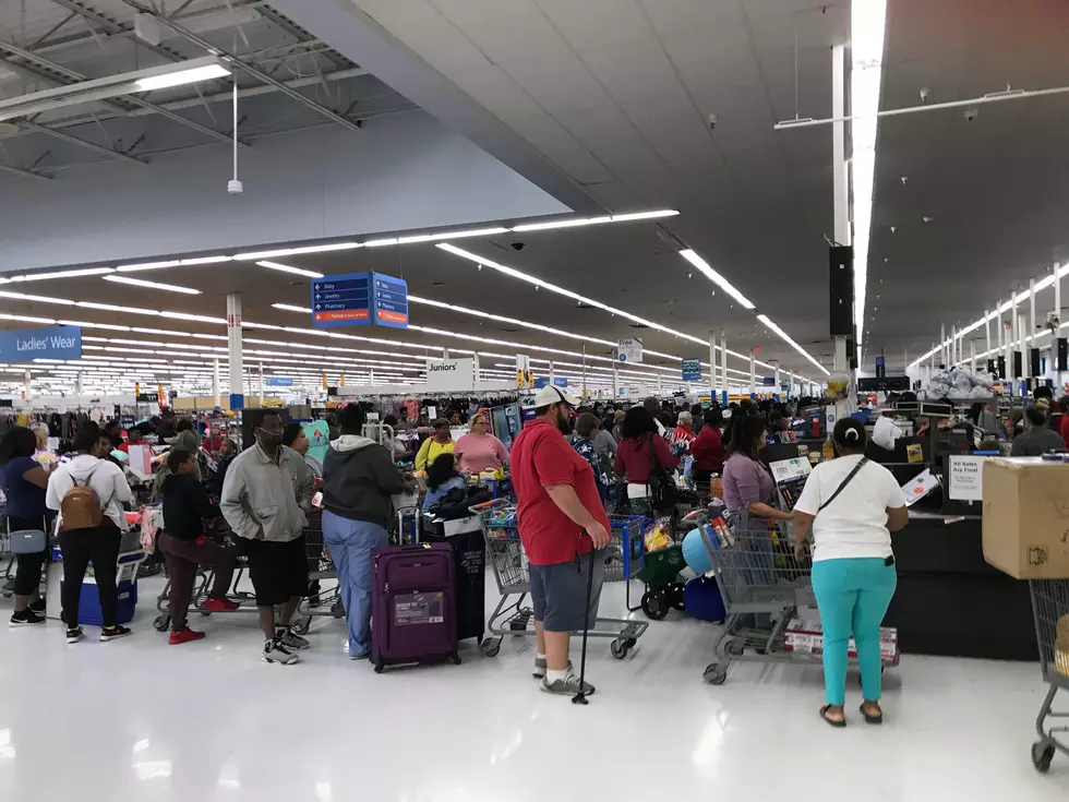 Long Lines, Traffic Congestion At Northside Lafayette Walmart As Store Holds 50% Off Closing Sale