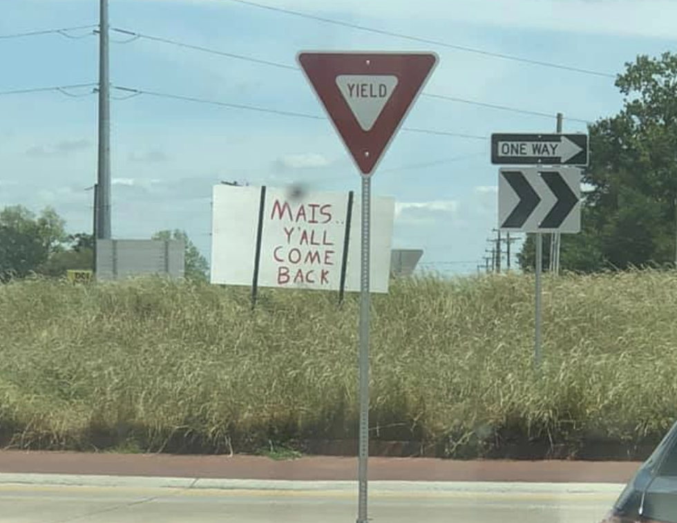 South Louisiana Community Has Hilarious Welcome And Exit Signs