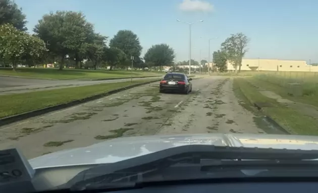 Let&#8217;s Stop Putting Grass Trimmings In The Road