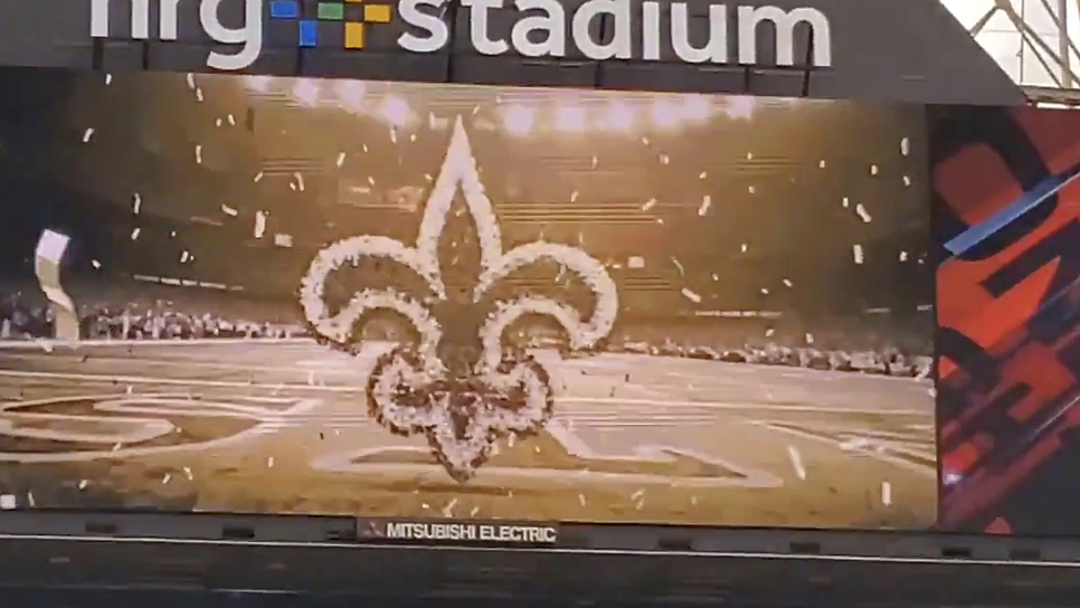Texans Dress Up NRG Stadium Like Superdome In Preparation For Saints Season Opener