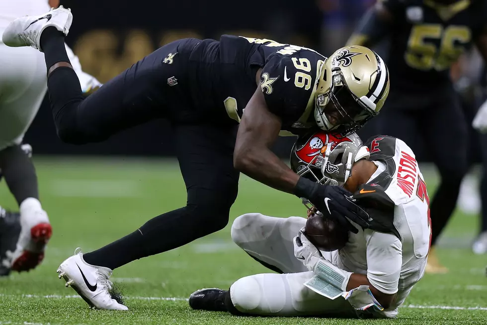 Saints Rookie Granderson Gets First Career Sack – Does Worm To Celebrate [Video]