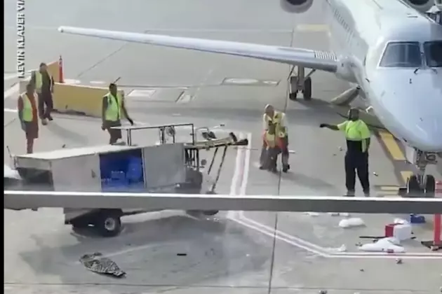 Catering Cart Spins Out Of Control At Chicago Airport [VIDEO]