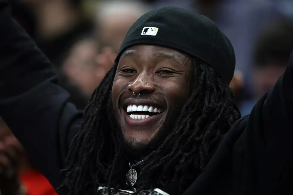 Alvin Kamara goes all-in on NASCAR