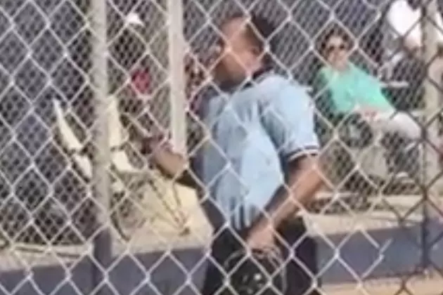 Umpire Walks Away From Game After Parents Won&#8217;t Stop Yelling At Him [VIDEO]