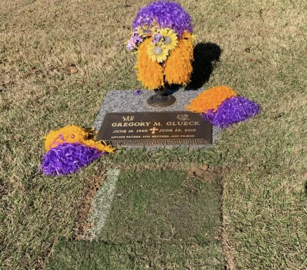 Family Places Sod From LSU’s Tiger Stadium At Gravesite [PHOTO]
