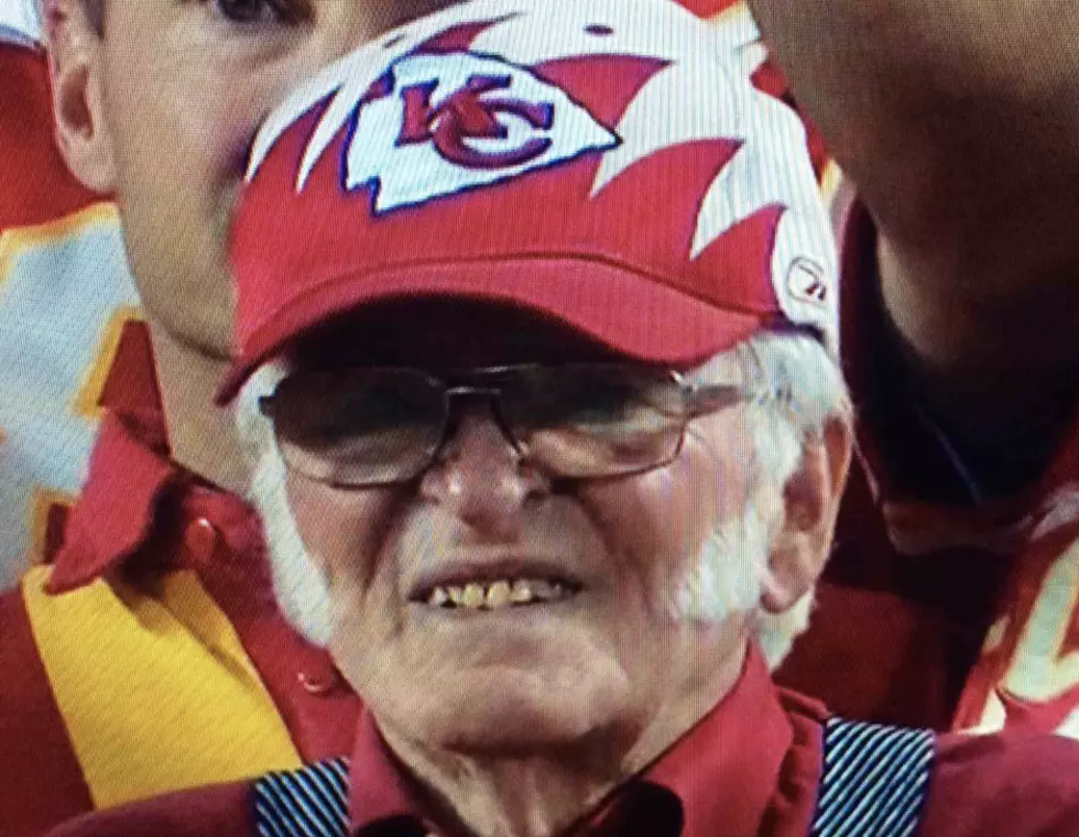 The Kansas City Chiefs Fan Who Stole The Hearts of Millions [PHOTO]