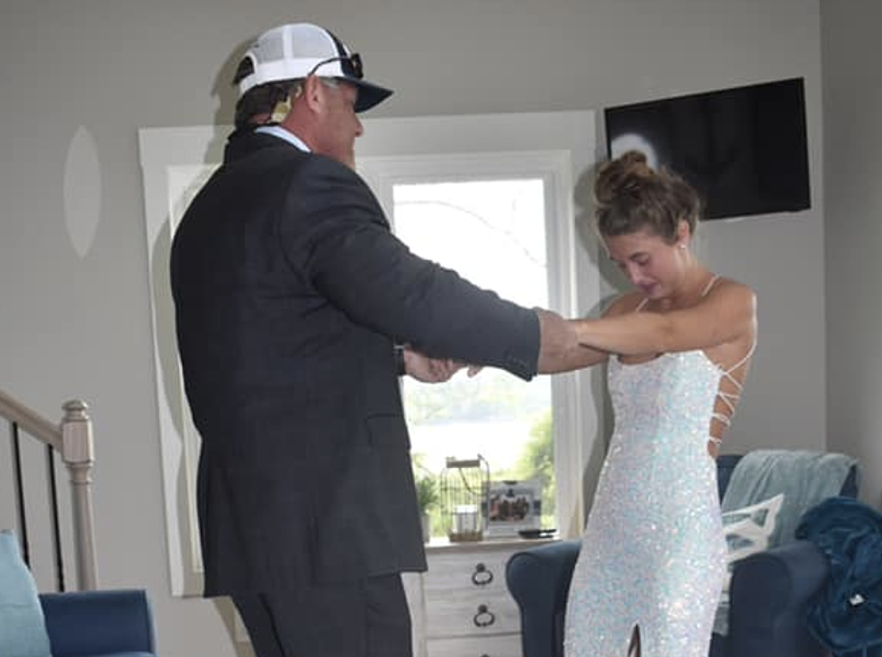 Dad and Daughter Have Dance After Prom Is Canceled [VIDEO]