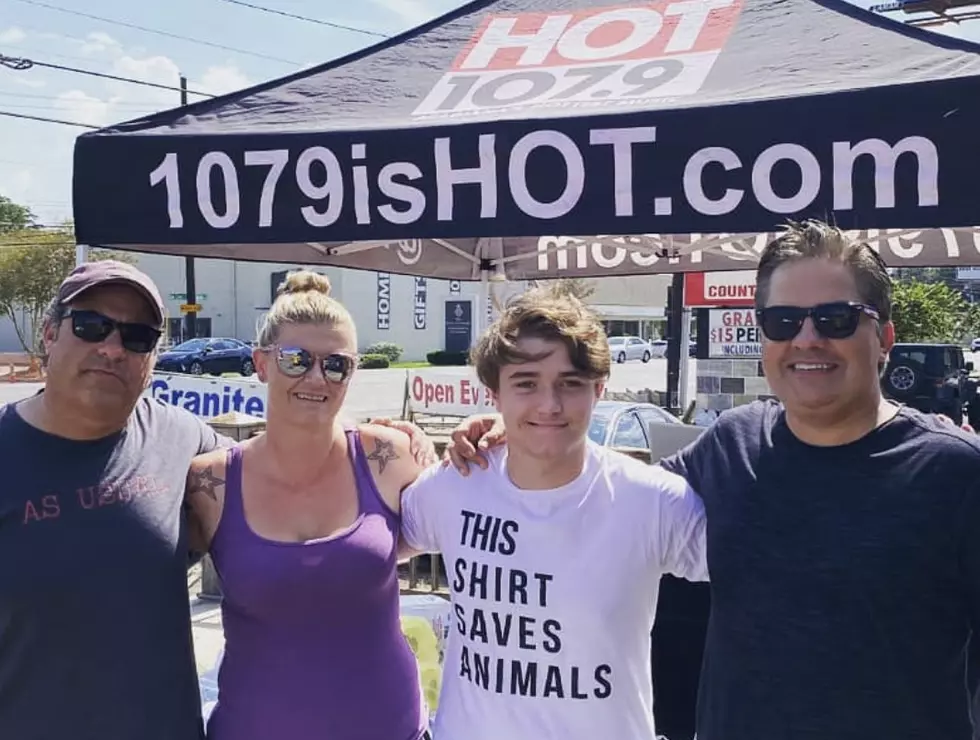 Mom and Son Drive From Florida to Donate Items to Hurricane Victims