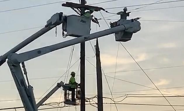 Watch As Lineman With Slemco Repair Line That Fell Across I-49