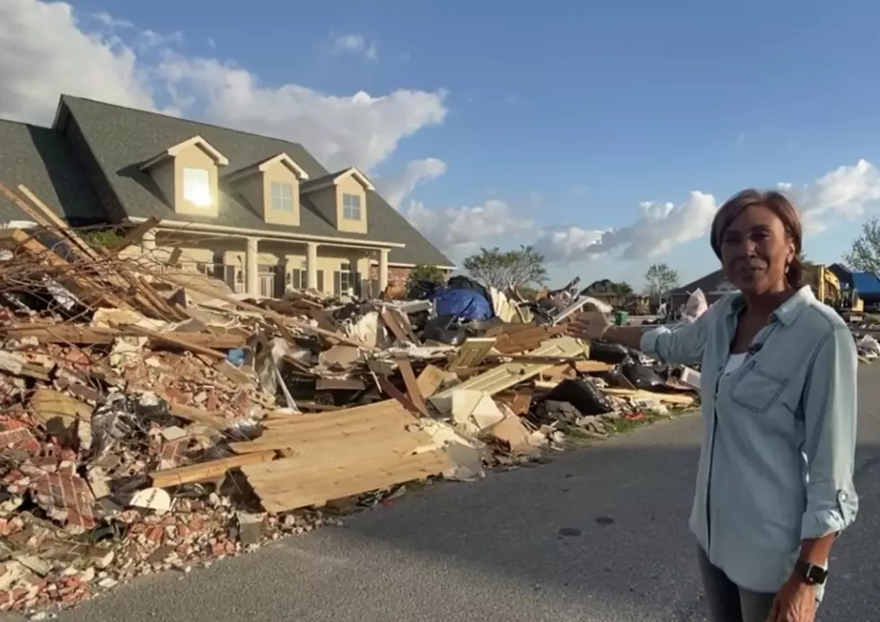 Good Morning America’s Robin Roberts Visits Lake Charles, Walks Through Hurricane-Devastated Neighborhoods