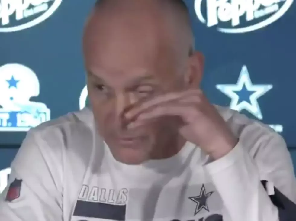 Dallas Cowboys Coach Stop Press Conference Because of Tabasco in Eye [VIDEO]