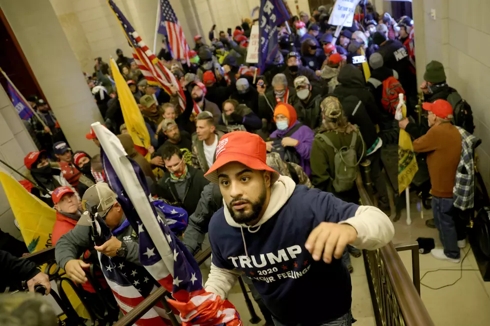 Photos &#038; Videos Show Chaotic Violence As Pro-Trump Mob Storms U.S. Capitol