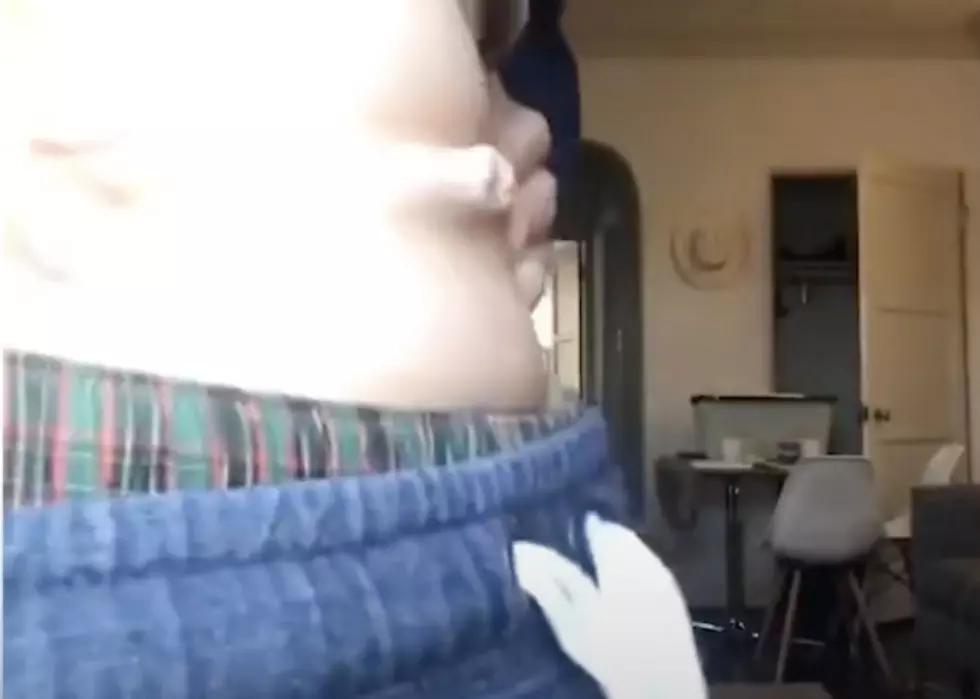 Guy Does Things With Belly Button That We&#8217;ve Never Seen Before [VIDEO]