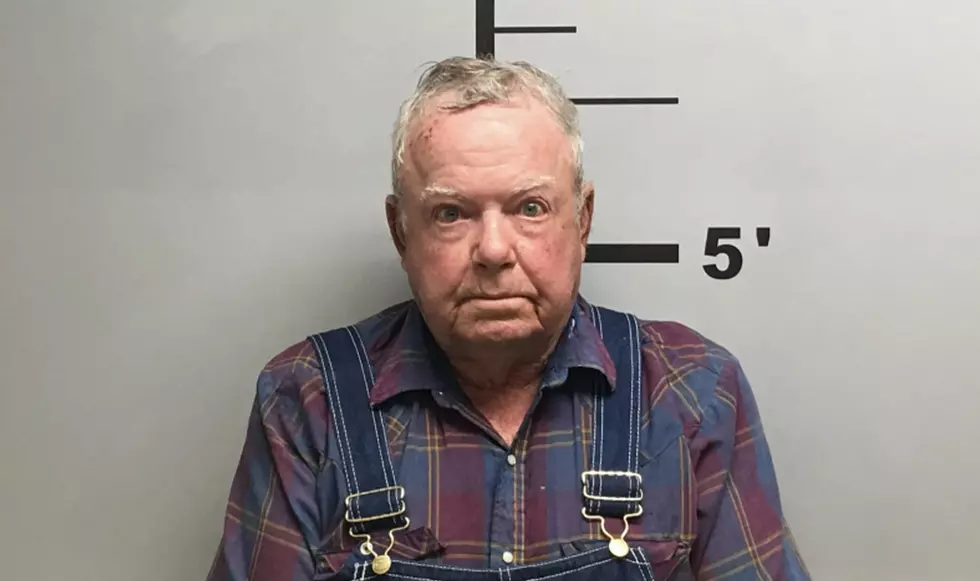 Man Pleads Guilty to Placing Dead Animals on Neighbor’s Grave While Disguised as a Woman