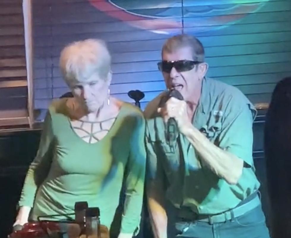 Tampa Karaoke Couple Goes Viral