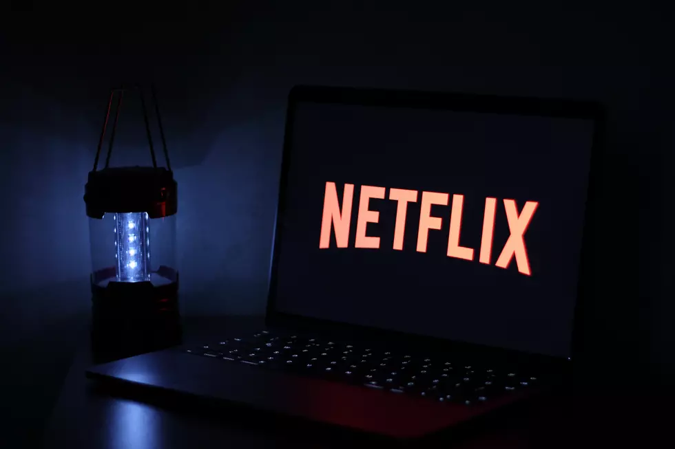 Man Finds Way to Send Notes to Ex-Girlfriend Through Netflix App